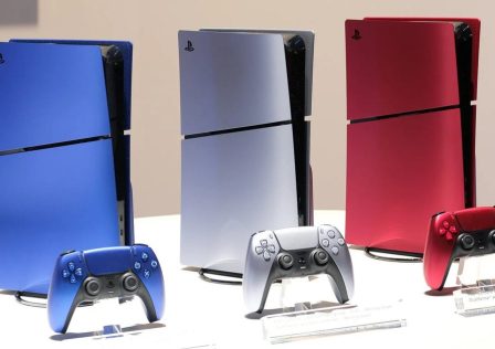 New-PS5-slim-faceplates-in-from-L-R-Cobalt-Blue-Sterling-Silver-and-Volcanic-Red.jpg