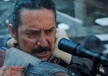 Gabriel-Luna-as-Tommy-aiming-a-gun-in-The-Last-of-Us-season-two.jpg