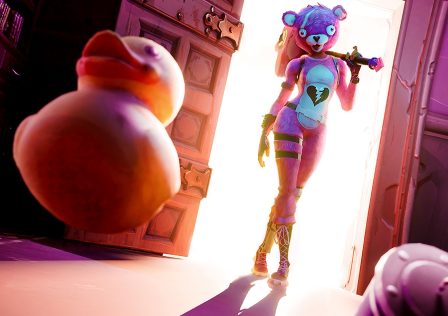 cuddle-team-leader-entering-room-with-rubber-duck-yellow-fortnite-key-art-graphic.jpg