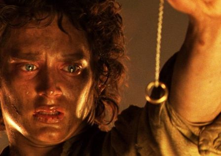 Frodo-Baggins-with-the-ring-in-The-Lord-of-the-Rings-The-Return-of-the-King.jpg