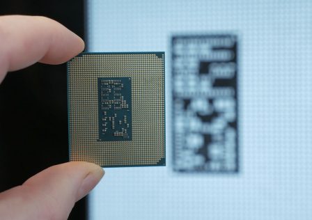intel-nova-lake-s-cpu-photo-leak-showing-lga-1954-pin-pads-01.jpg